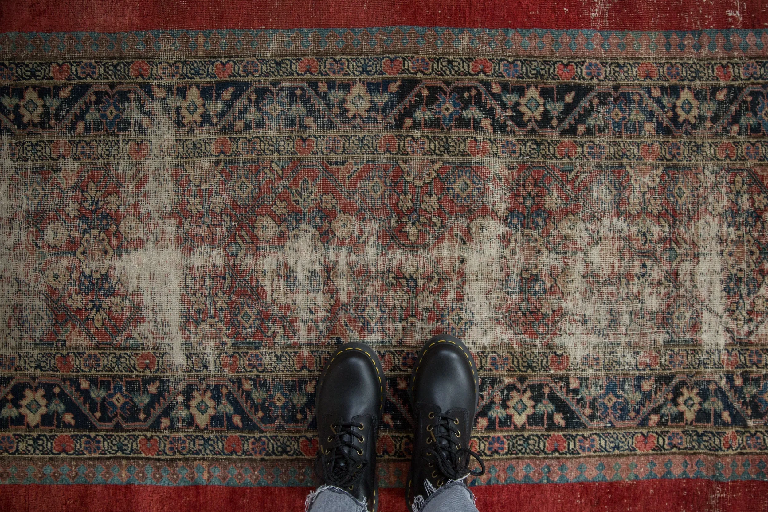 2.5x5.5 Antique Fine Fragment Serab Rug Runner
