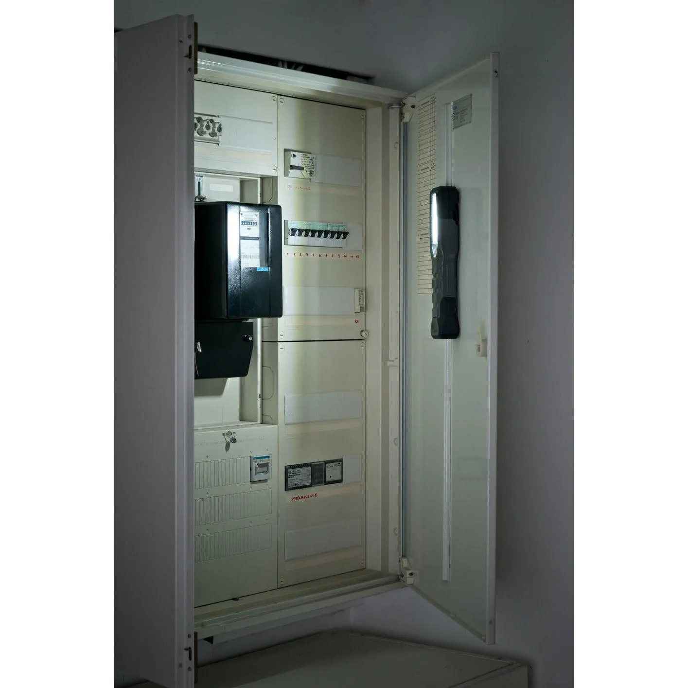 Brennenstuhl Rechargable Led Hand Lamp H/Duty 1000 200Lm