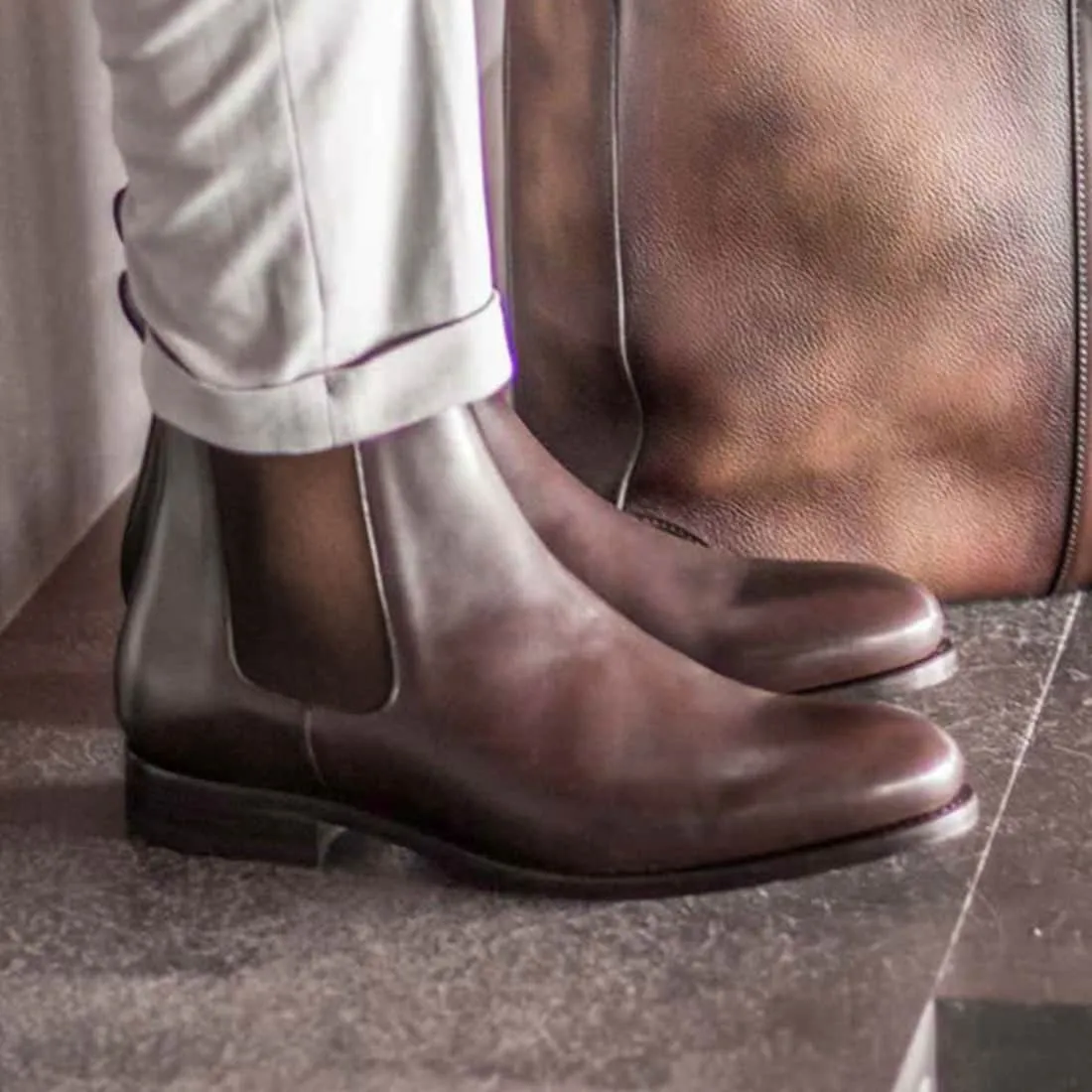 Cheslea Boots en cuir marron foncé (forme ronde)