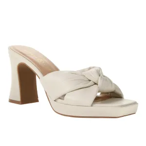 Chinese Laundry Gwinn Platform Heel