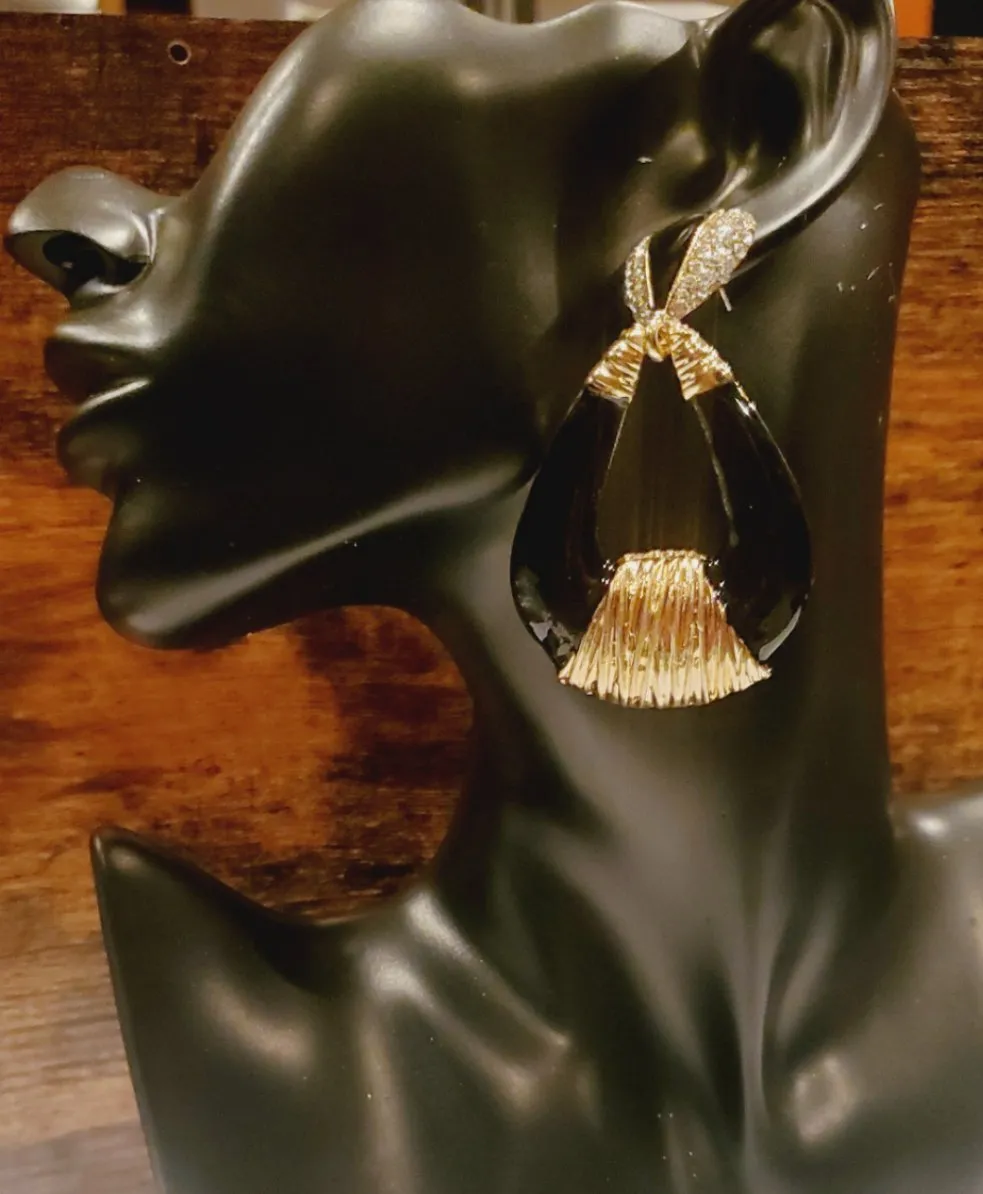 Glam V Luxe Her Queedom Collection Show Stopper Jewelry