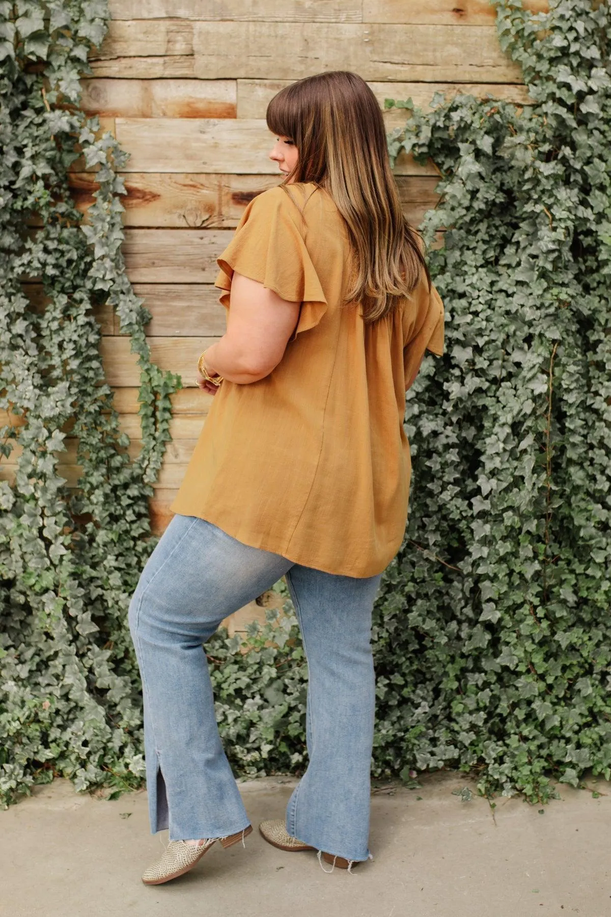 Hazel Blues® | Envy Me Top in Taupe