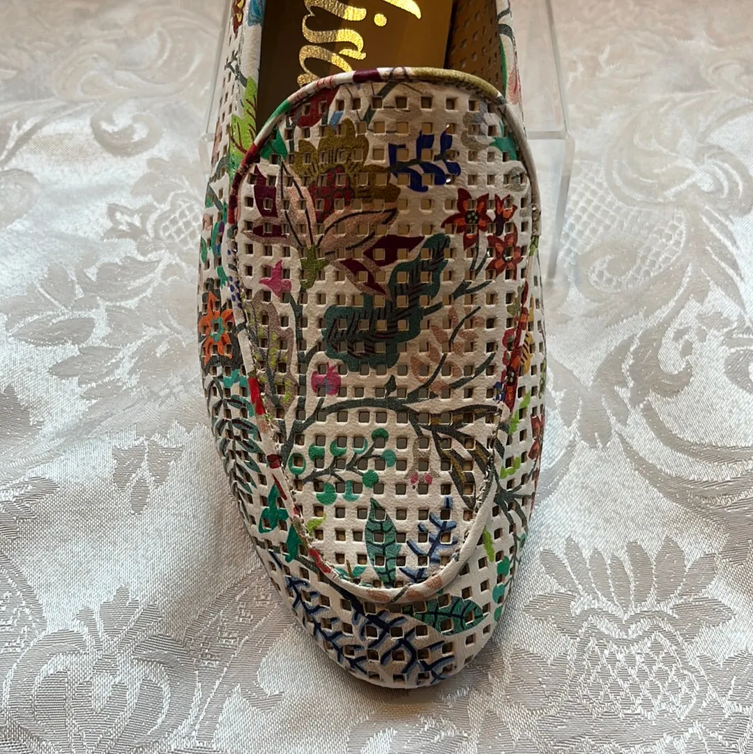 LALISA SOFIA FLORAL LOAFER