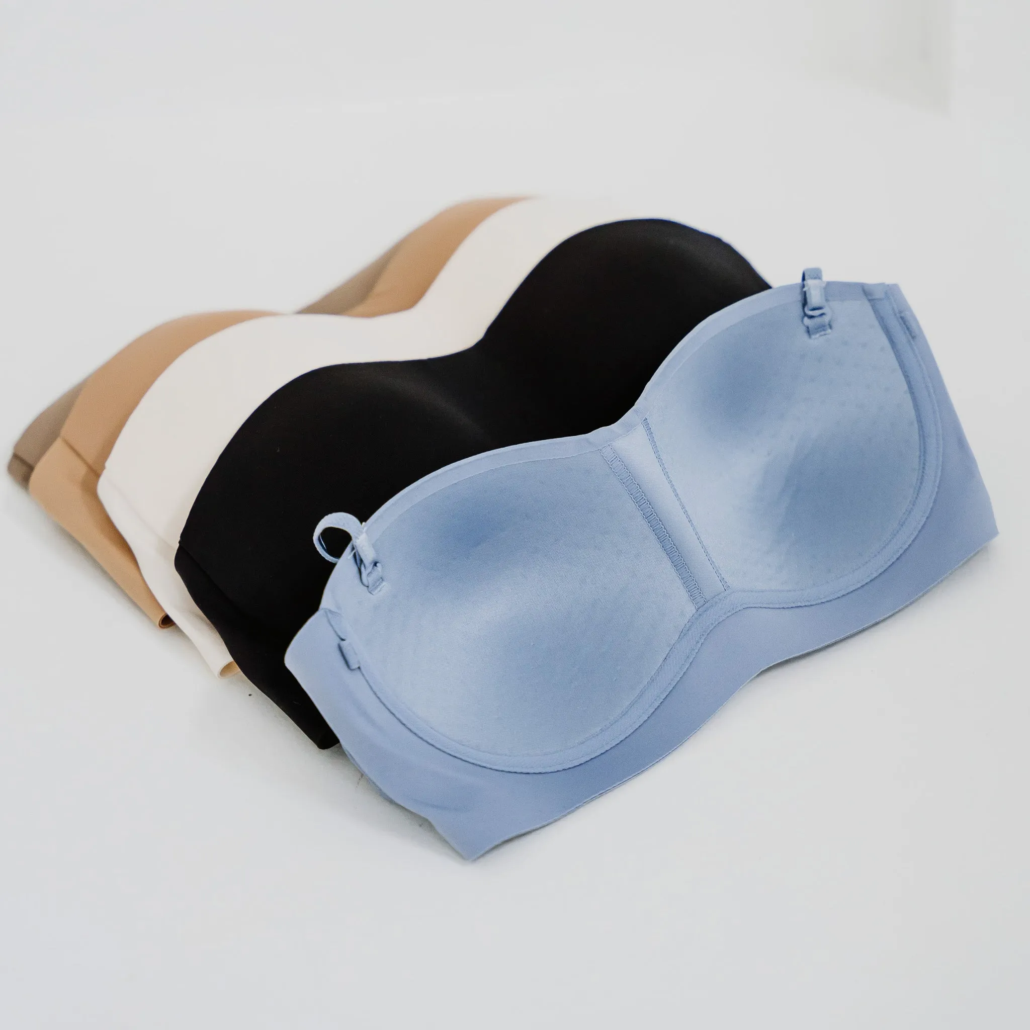 Minimalist Chic! Lightly-Lined Seamless Strapless Wireless Bra in Meringue