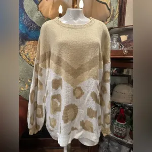 NWT Stylish Beige and White ANIMAL PRINT Women's Sweater