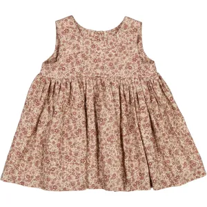 Pinafore Wrinkles