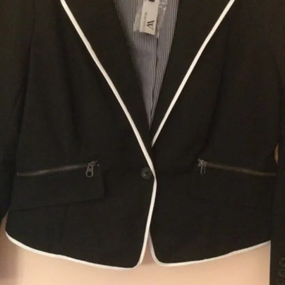 Stylish Worthington Black &amp; White Topper Jacket -