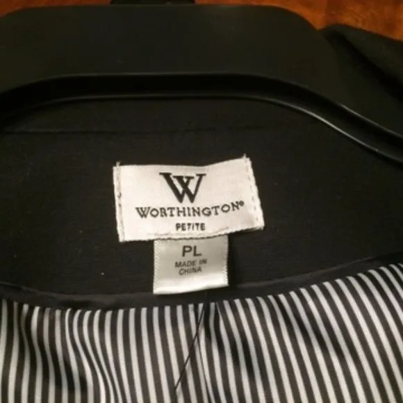 Stylish Worthington Black &amp; White Topper Jacket -