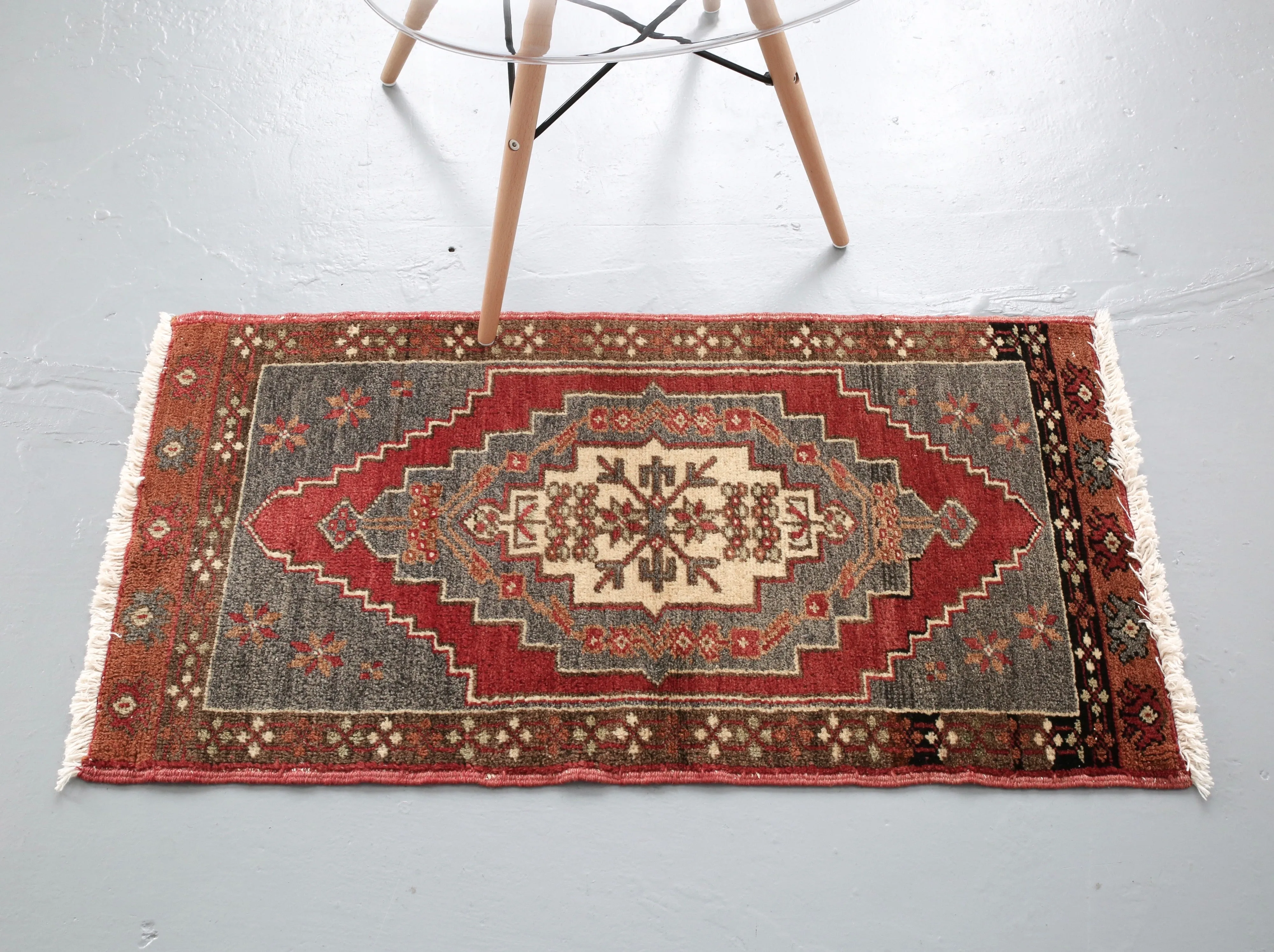 Vintage Mini Turkish Rug 1.9ftx3.5ft